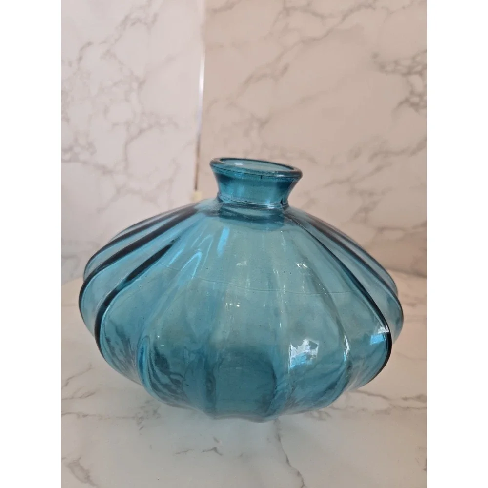 Vintage Vase aqua/blue Ribbed Design With Narrow Oppening